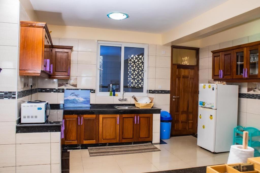 Emirates Reef Apartment 8D Mombassa Buitenkant foto
